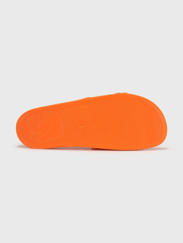 KONDO beach slippers with embossed logo - 5
