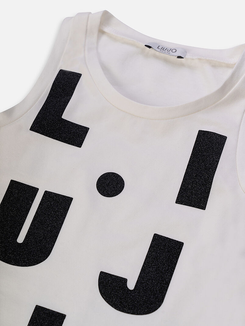 Top in white color with logo print - 3