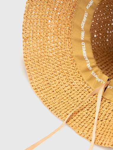 Hat with logo detail - 5