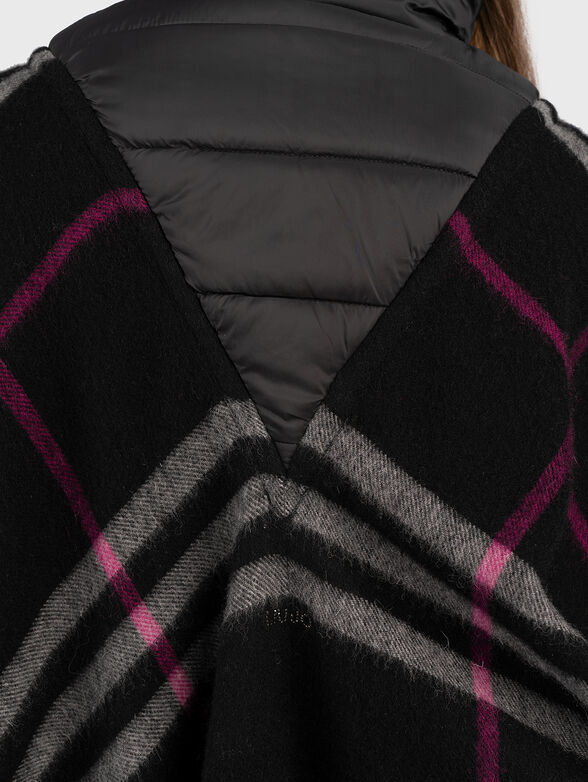 Wool poncho with checked print  - 4