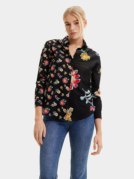SINGAPUR black shirt with floral motifs - 1