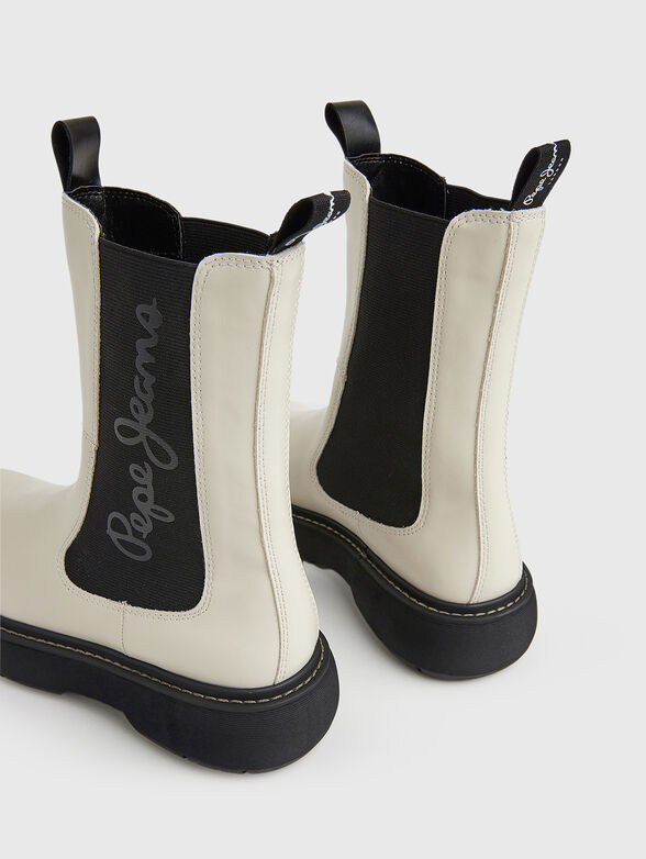 YOKO black boots with logo motif - 3