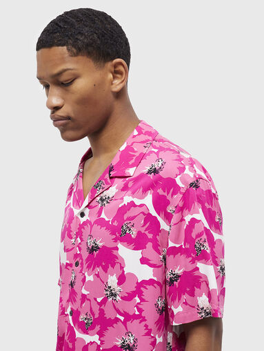 Shirt with accent floral print - 5