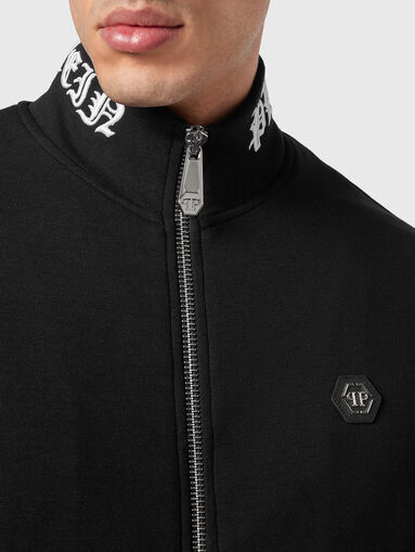 Sweatshirt with embroidered logo on the collar - 5