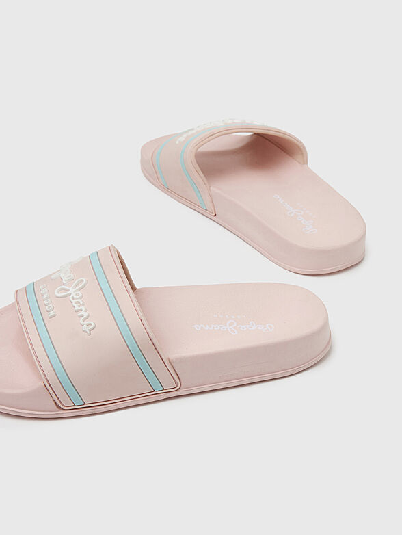 Pink beach slippers with logo - 4