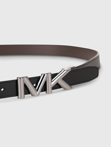 Logo accent reversible belt in leather  - 3