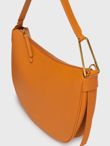 Black hobo bag with metal accent - 5