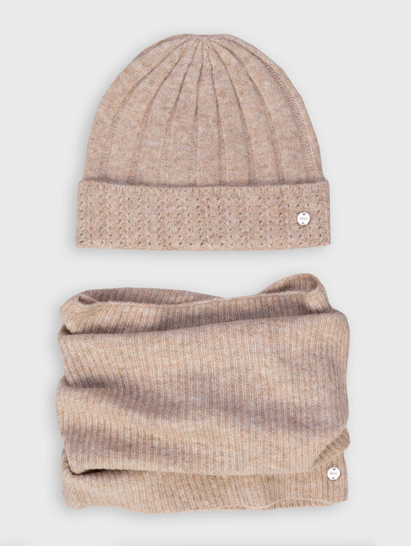 Knitted set hat and scarf - 1
