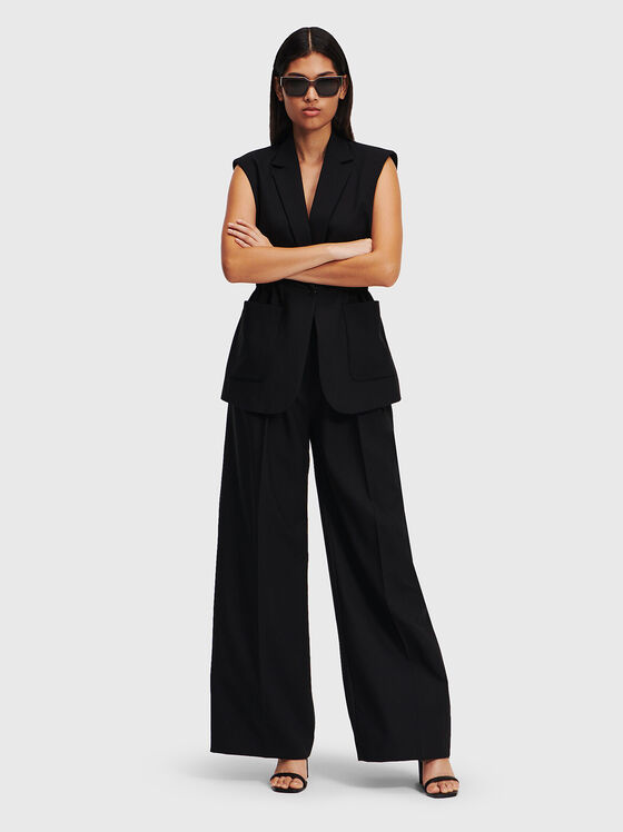 Pantaloni cu margine evazați - 1