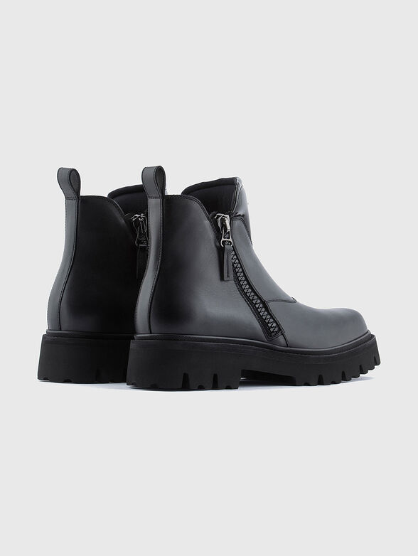 Leather ankle boots - 3