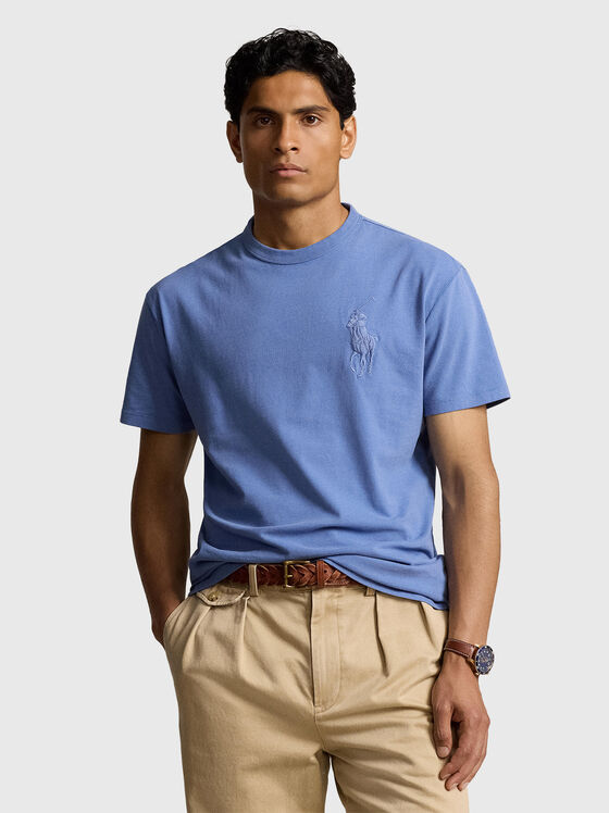 Tricou albastru cu logo brodat - 1