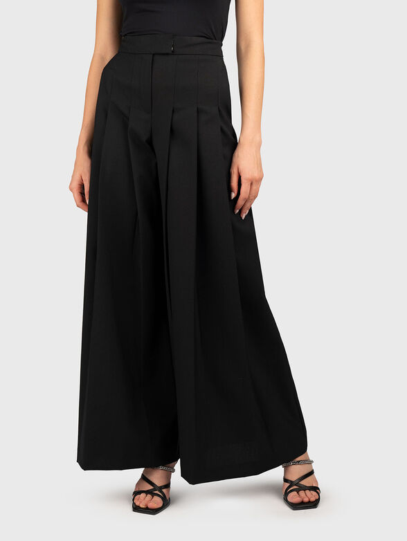 Trousers with high waist and wide legs - 1