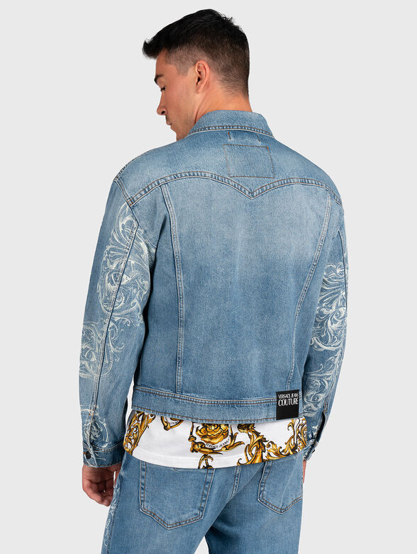 Denim jacket with white print - 2