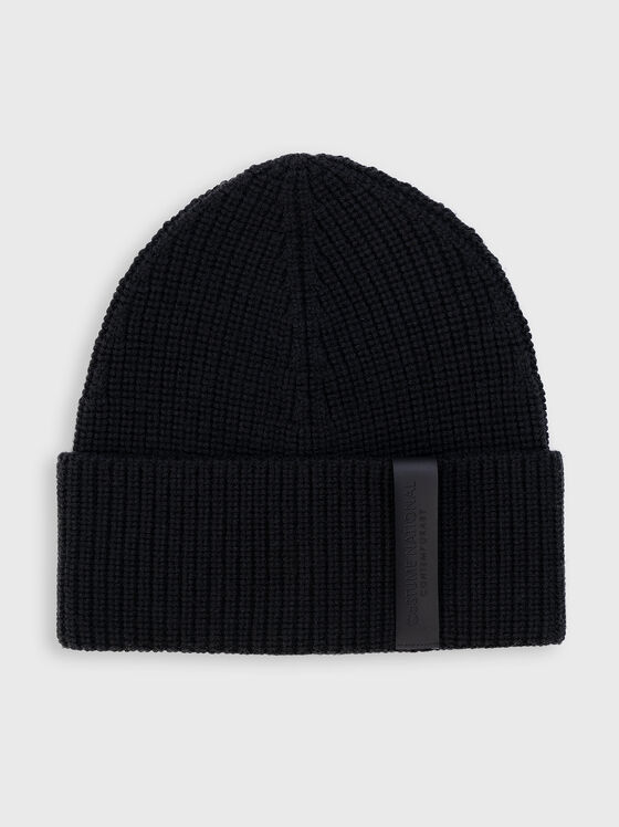 Knit hat in wool  - 1