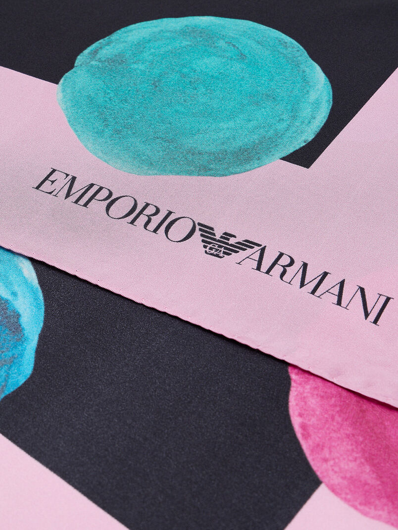 Scarf with print and logo - 3