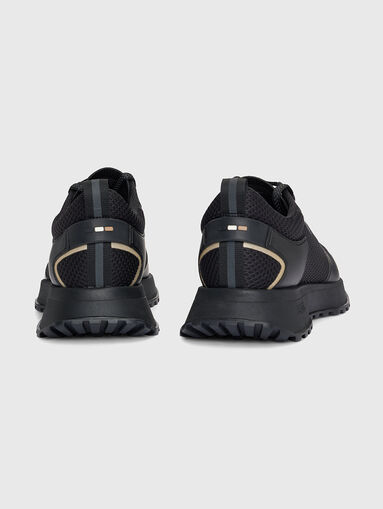 Sports shoes with gold logo accent - 4