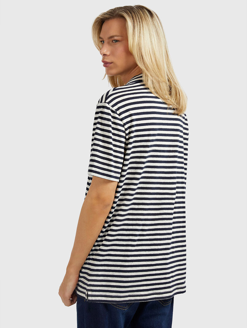 Polo shirt with striped print and logo detail - 3