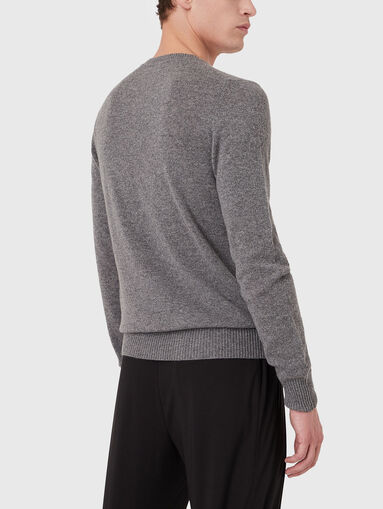 Sweater with logo embroidery - 3