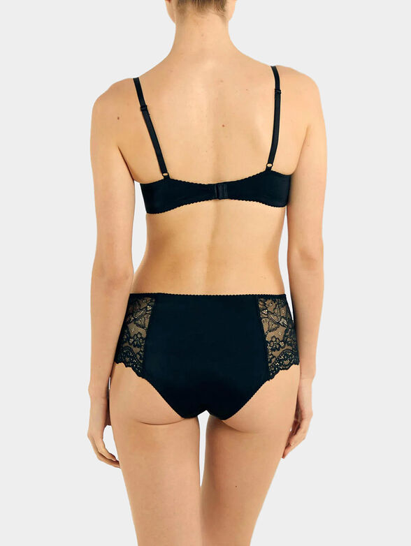 DAPHNE briefs - 2