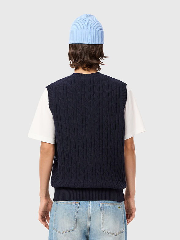 Wool vest with oval neckline - 3