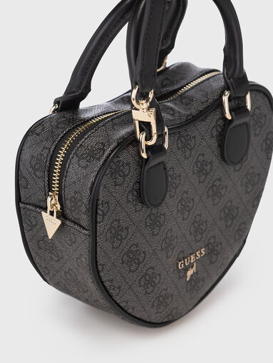 Beige bag in the shape of a heart - 5