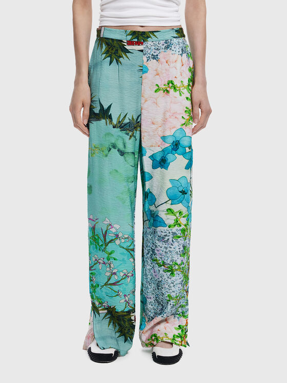 Pantaloni cu picior drept, cu talie elastică și imprimeu flo - 1