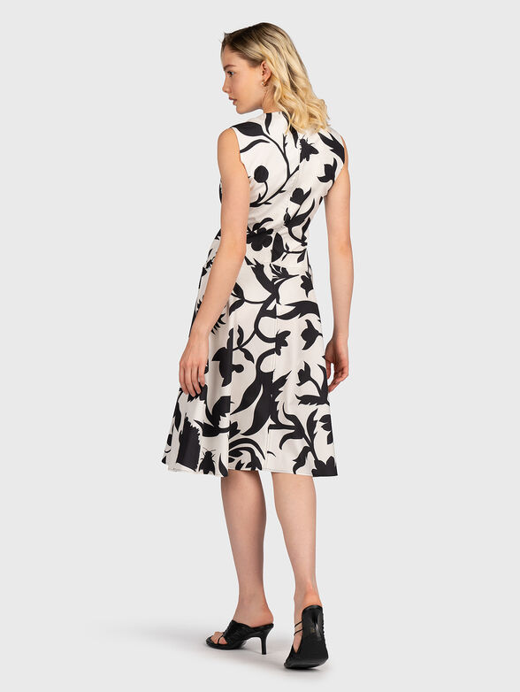 Dress with contrasting floral motifs - 2
