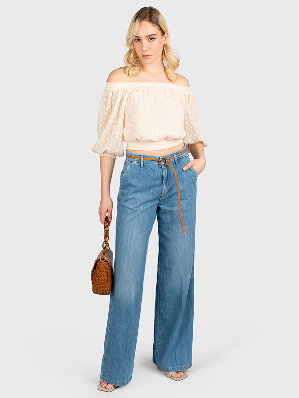 Jeans with wide legs and belt  - 4