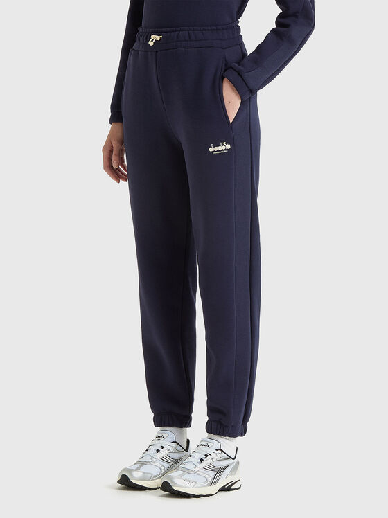 Sports pants with logo - 1