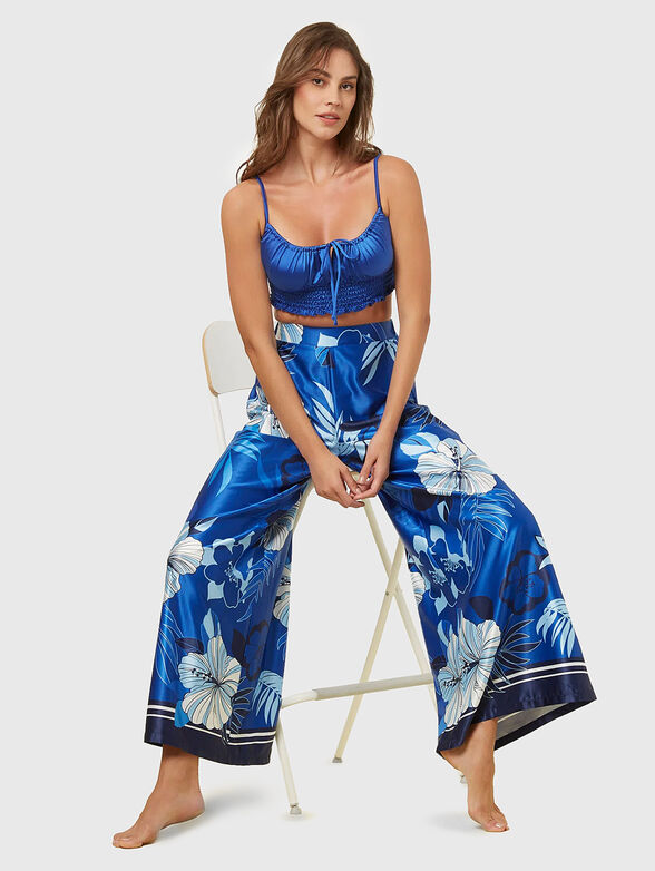MARIS satin trousers with wide legs and print - 4