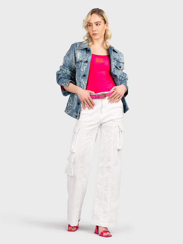 Body with logo accent in fucsia color - 2