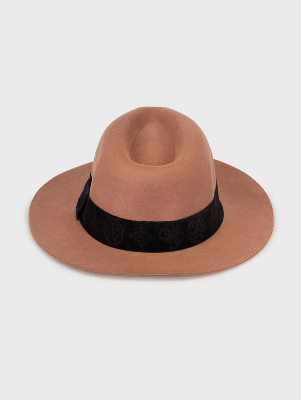 Hat in black color - 2