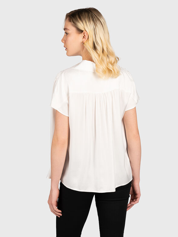 Viscose blouse with a fancy neckline - 3