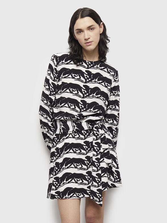 Short dress with accent print - 1