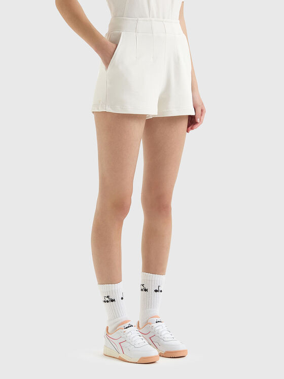 Pantaloni scurți sportivi - 1
