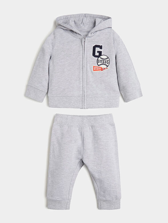 Sweatshirt and pants set - 1