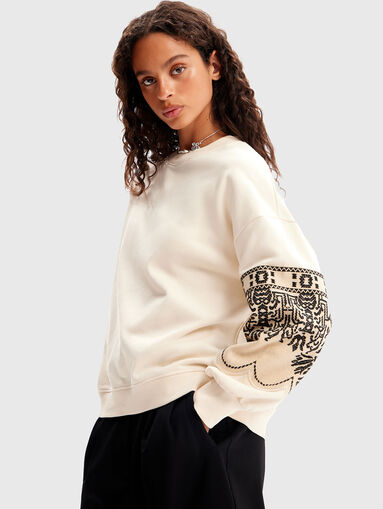 Sweatshirt with accent embroidery - 5