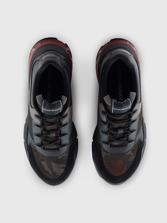 Sports shoes with logo - 6