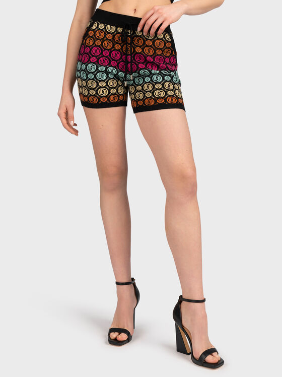 Shorts with colorful logo motifs - 1