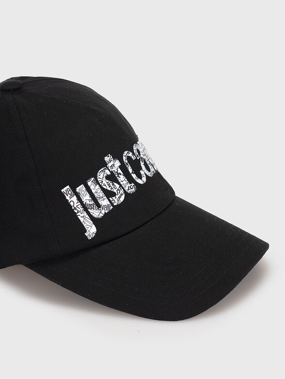 Hat with logo accent - 4