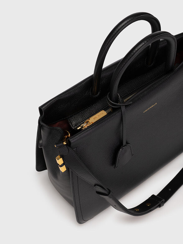 Leather bag in black - 6