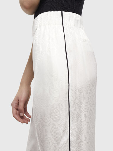 SEUL trousers with snake print - 3