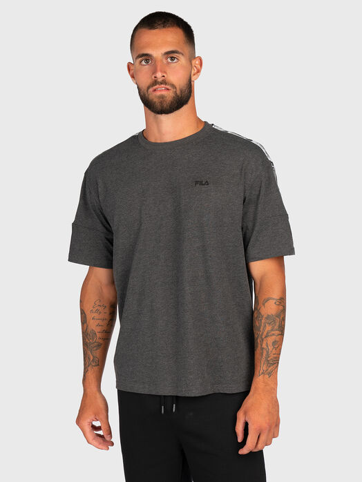 BRITTNAU grey T-shirt with accent logo stripe