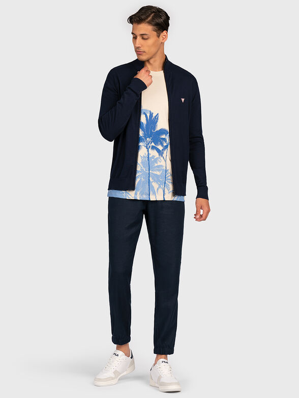 Black t-shirt with tropical print - 4
