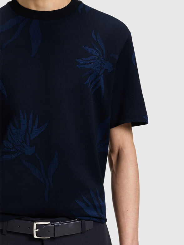 T-shirt with floral motifs - 4