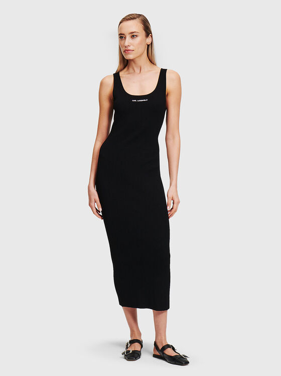 Rochie slim neagră cu detaliu logo - 1