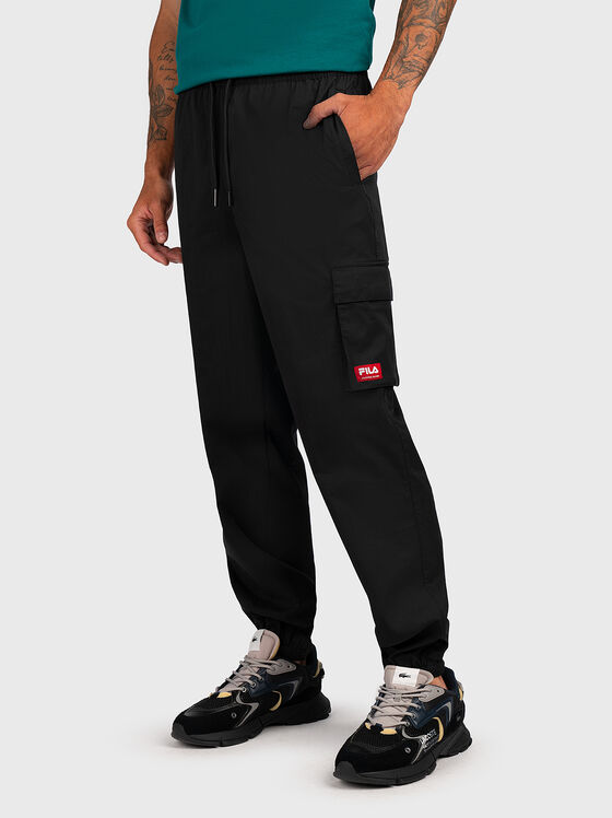 Pantaloni sport TURHAL cu buzunar accentuat - 1