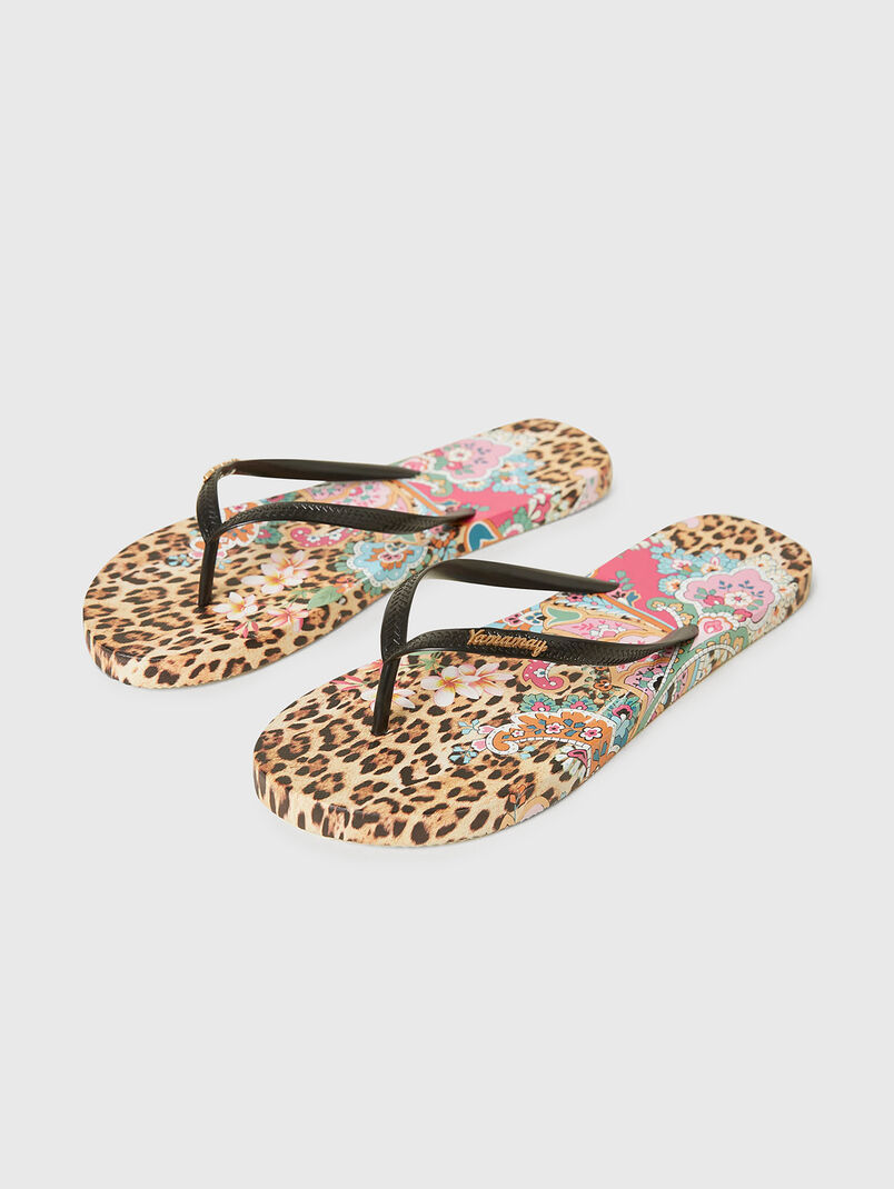 MIRA beach slippers with print - 3