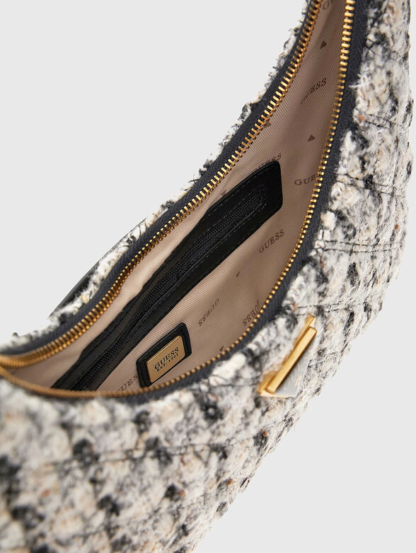 GIULLY hobo bag of tweed with logo accent - 4