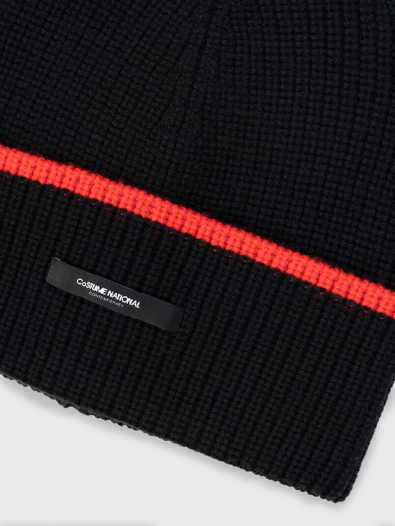 Wool hat in black  - 3